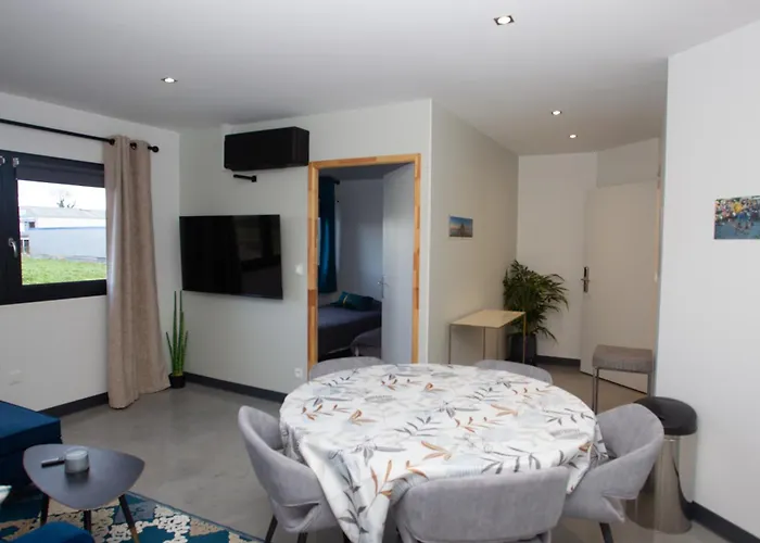 Appart Hotel Coutances Apartamento *